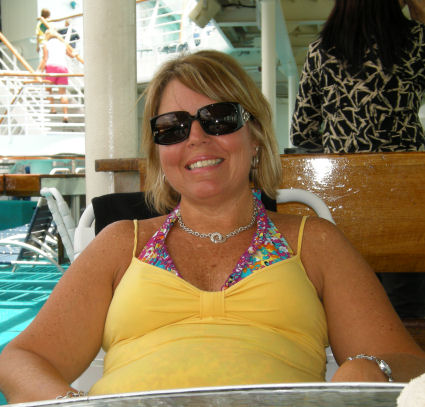 Tami on cruise to Bahamas 2009!